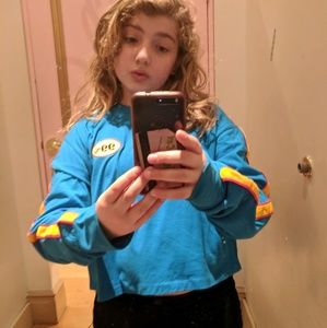 Meet your Posher, Max